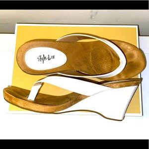 Style&Co White Chicklet Wedge Thong Sandals -12